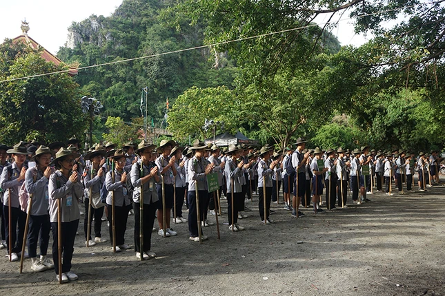 250 đoàn sinh ngành Thiếu tham gia trại họp bạn được tổ chức tại chùa Quán Thế Âm