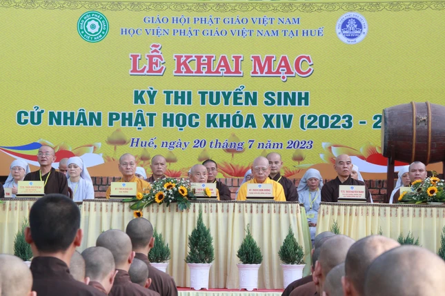 Hội đồng Điều hành Học viện Phật giáo VN tại Huế