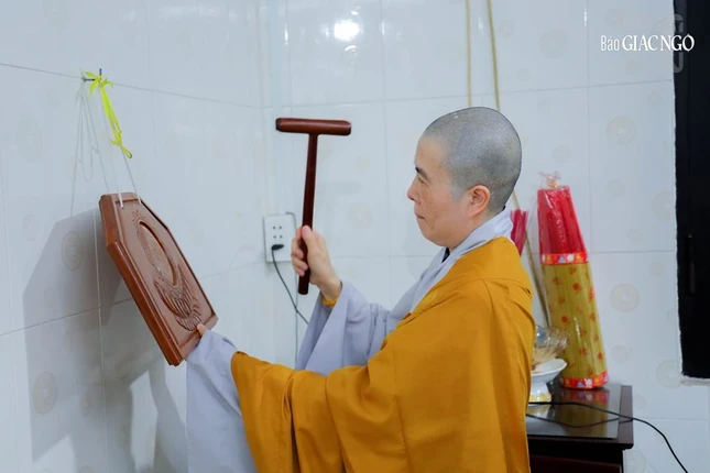 Khai bảng báo hiệu giờ quá đường