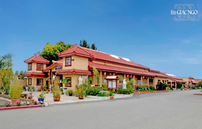 Khuôn viên chùa Phổ Từ