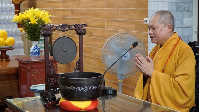 Thượng tọa Thích Thanh Vượng khuyến tấn Tăng Ni sinh