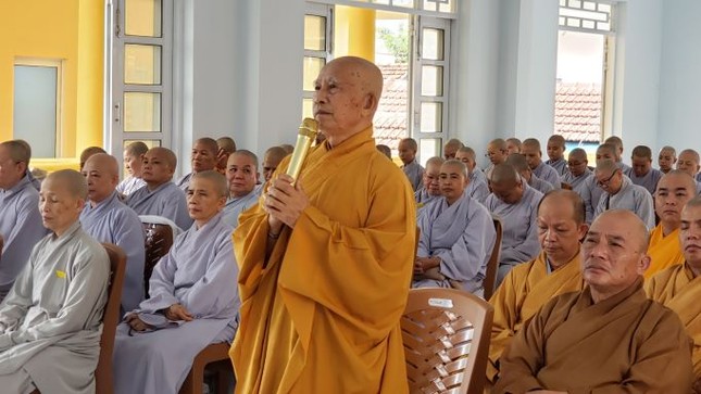 Hòa thượng Thích Nhựt Thông đóng góp ý kiến