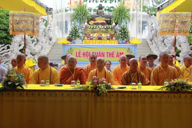 Chư tôn đức chứng minh lễ khai mạc Chư tôn đức chứng minh lễ khai mạc