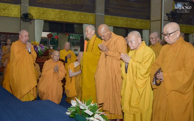 Hòa thượng Thích Giác Pháp phát biểu cảm tạ