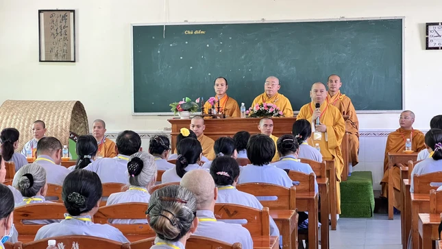 Đại đức Thích Quảng Pháp phát biểu chào mừng phái đoàn