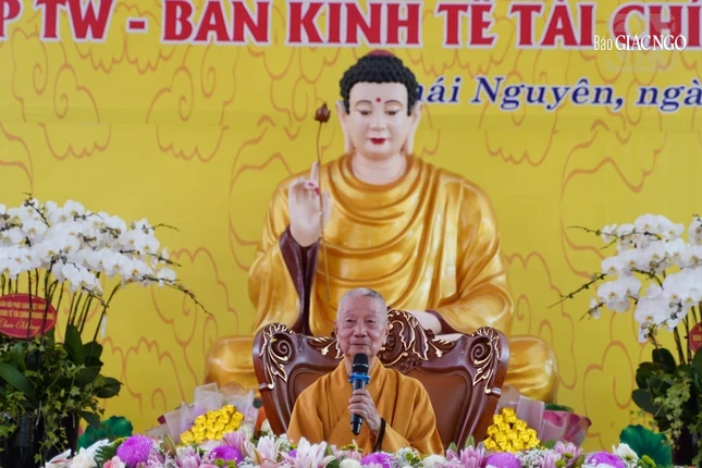 Đức Pháp chủ GHPGVN ban đạo từ