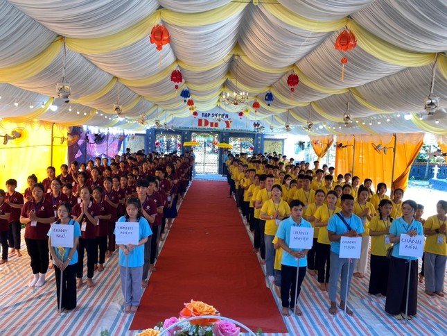 250 em học sinh, sinh viên tham gia khóa tu 250 em học sinh, sinh viên tham gia khóa tu