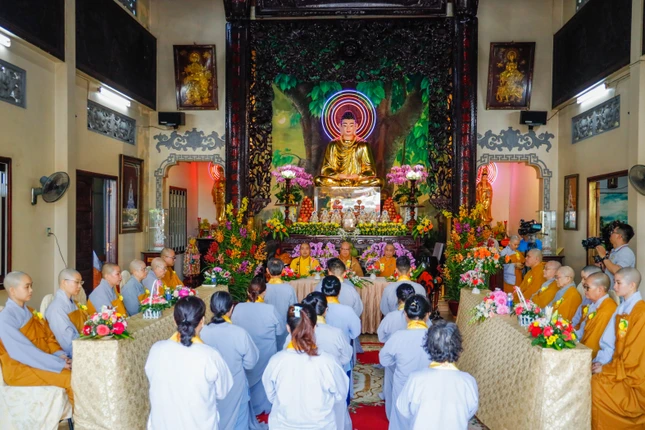 Quang cảnh buổi lễ