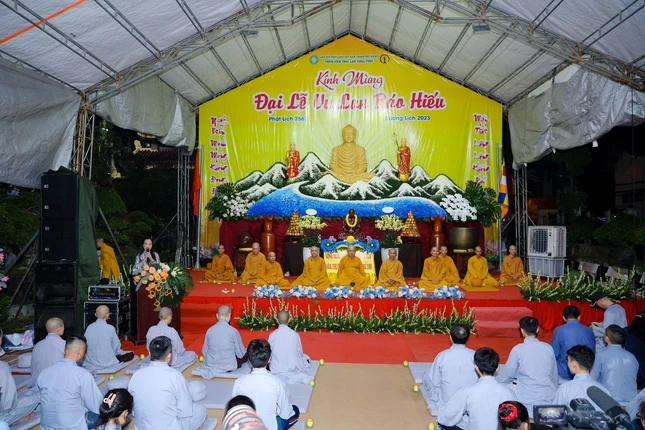 Buổi tọa đàm "Tri ân và báo ân"