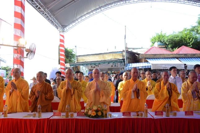 Niệm Phật cầu gia hộ