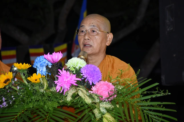 Thượng tọa Giác Minh cung tuyên tiểu sử Hòa thượng Giác Đức Thượng tọa Giác Minh cung tuyên tiểu sử Hòa thượng Giác Đức