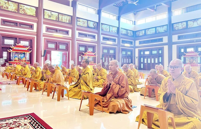 Chư Tăng an cư tại trường hạ chùa Diệc