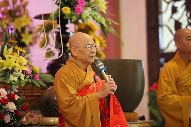 Hòa thượng Thích Tâm Thủy ban đạo từ