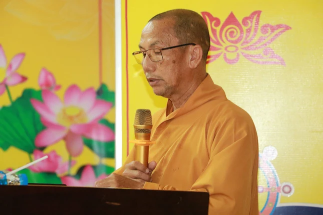 Thượng tọa Thích Minh Thuần phát biểu khai mạc