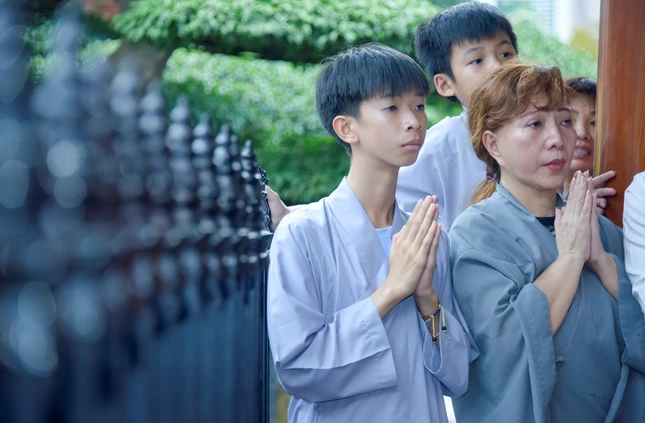 Tâm thành hướng về Pháp hội