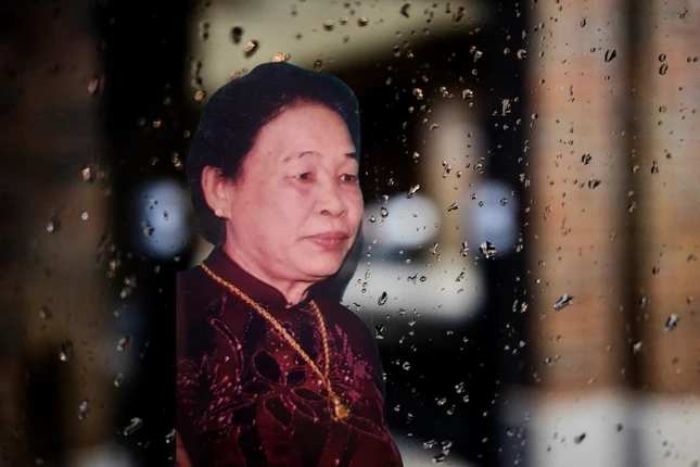 Mẹ bây giờ đã biến thành mây, mây trắng thong dong đến miền cực lạc