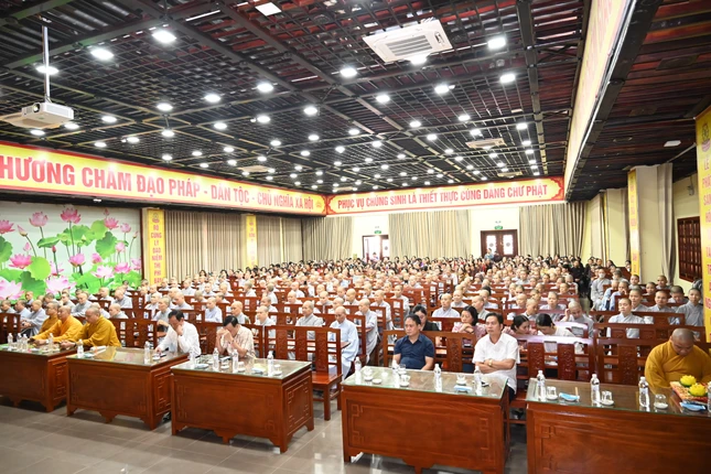 Quang cảnh hội nghị