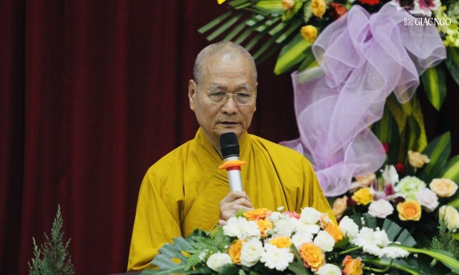 Hòa thượng Thích Hải Ấn ban huấn từ