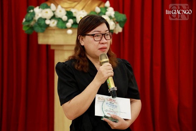 Chị Bùi Thị Kim Loan, giải Nhì cuộc thi xúc động chia sẻ về người mẹ quá cố của mình Chị Bùi Thị Kim Loan, giải Nhì cuộc thi xúc động chia sẻ về người mẹ quá cố của mình