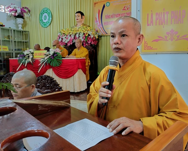 Đại đức Thích Minh Độ, Phó Hiệu trưởng Trường Trung cấp Phật học Trà Vinh phát biểu khai mạc