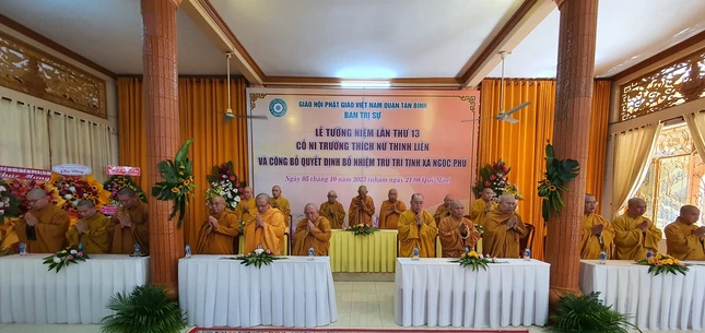 Niệm Phật cầu gia hộ