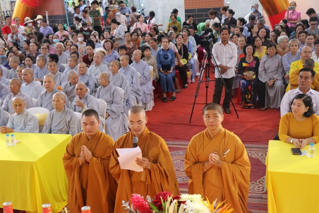 Đại đức Thích Đồng Hạnh dâng lời phát nguyện