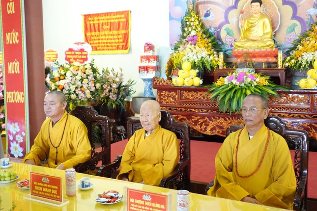 Chư tôn giáo phẩm chứng minh