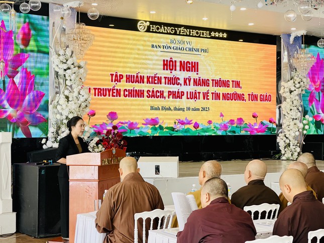 Bà Trần Thị Minh Nga phát biểu khai mạc