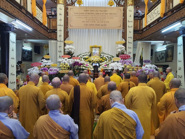 Quang cảnh buổi lễ