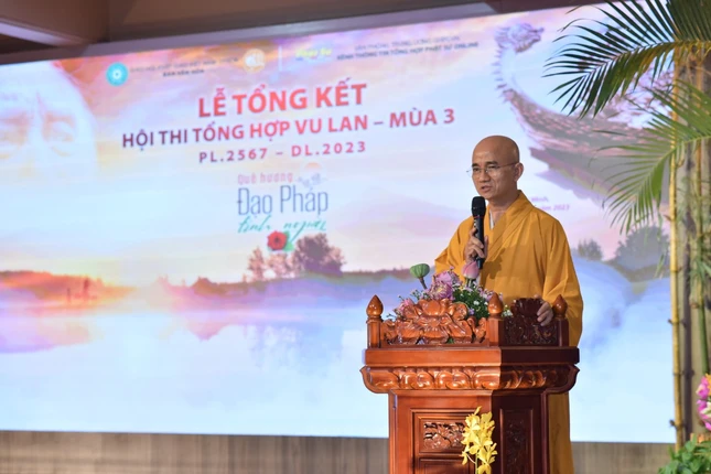 Thượng tọa Thích Thiện Quý phát biểu