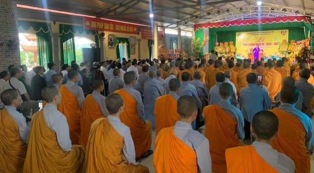 Quang cảnh buổi lễ khai giảng Quang cảnh buổi lễ khai giảng