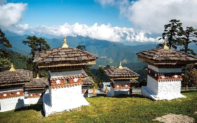 Cảnh bình yên của Bhutan được thể hiện trong bộ phim