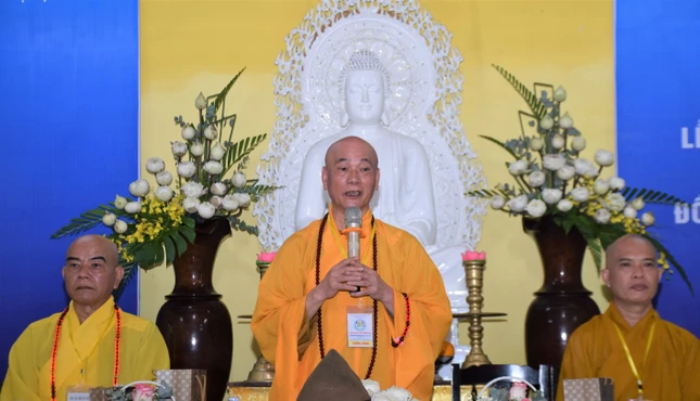 Hòa thượng Thích Giác Đạo ban đạo từ