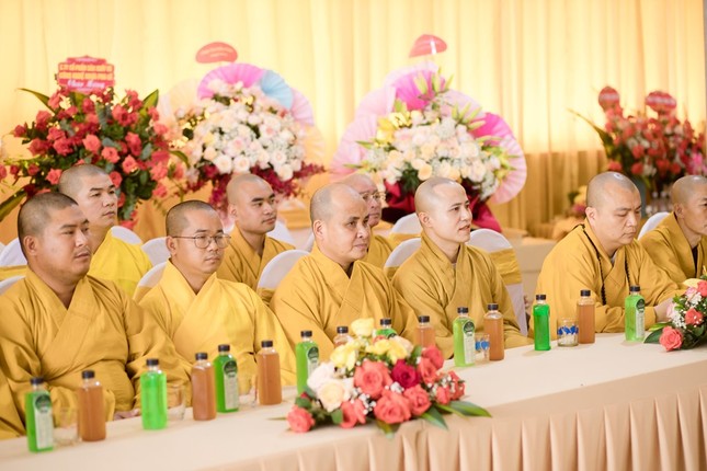 Chư tôn đức tham dự