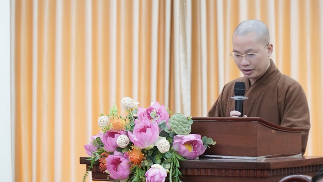 Đại diện tân học viên dâng lời cảm tưởng Đại diện tân học viên dâng lời cảm tưởng