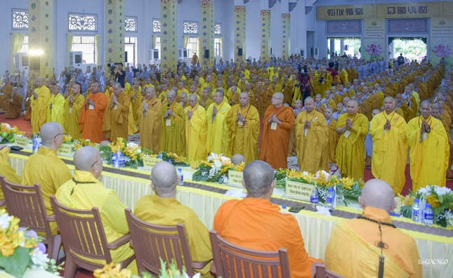 Quang cảnh lễ khai mạc Đại giới đàn Minh Nguyệt tại Vạn Phật Quang Đại Tòng Lâm