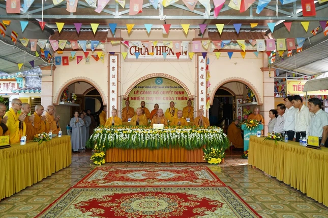 Niệm Phật cầu gia hộ