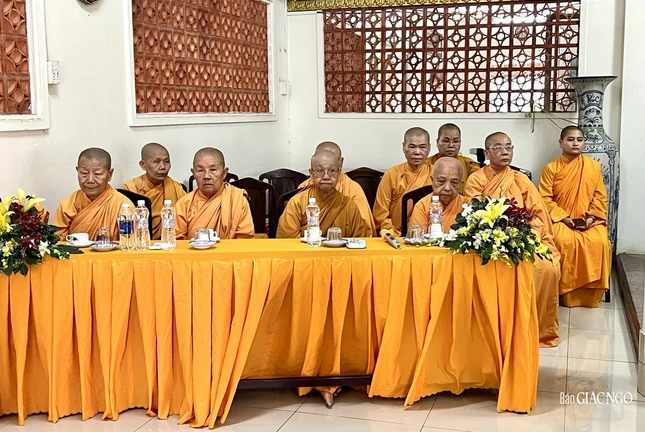 Hội đồng Thập sư Ni