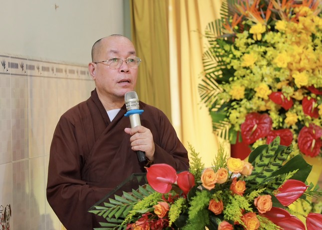 Thượng tọa Thích Đạt Đức phát biểu khai mạc Thượng tọa Thích Đạt Đức phát biểu khai mạc