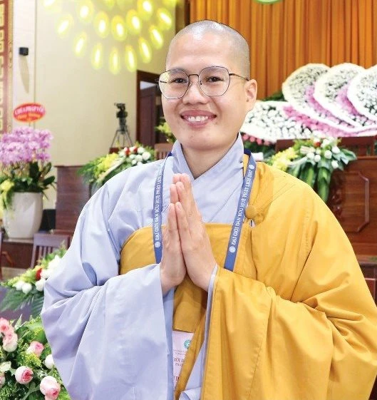 Giới tử Thức-xoa Thích nữ Trung Đạo Giới tử Thức-xoa Thích nữ Trung Đạo