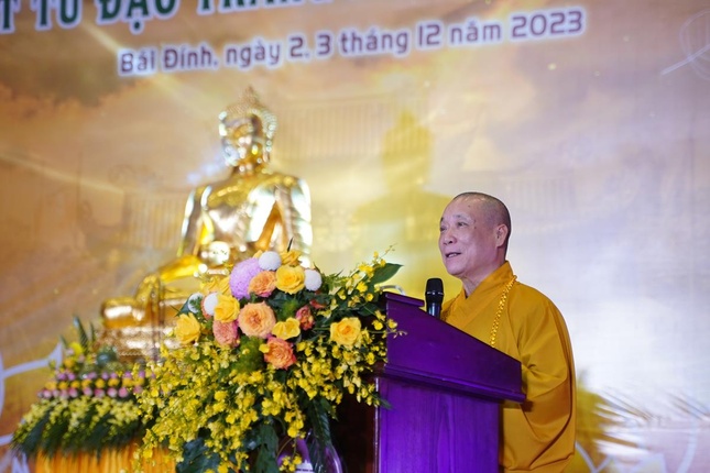 Hoà thượng Thích Bảo Nghiêm ban đạo từ