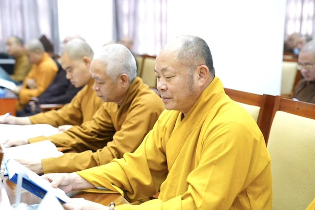 Chư tôn đức Ban Trị sự GHPGVN tỉnh Thanh Hóa tham dự hội nghị