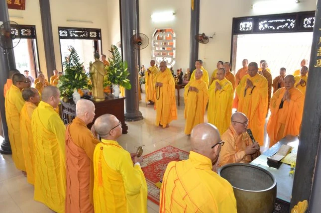 Khóa lễ cầu nguyện