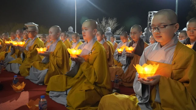 Thành kính dâng đăng