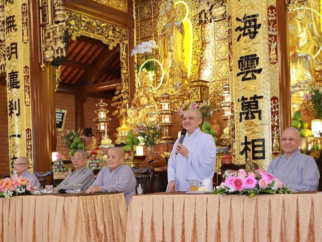 Ni sư Thích nữ Hương Nhũ chia sẻ về hành trình thiện nguyện hơn 10 năm qua của đạo tràng Phật tử chùa Thiên Quang