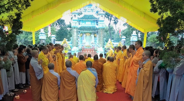 Bảo tháp cố Hòa thượng Thích Chánh Liêm trong khuôn viên chùa Đại An Bảo tháp cố Hòa thượng Thích Chánh Liêm trong khuôn viên chùa Đại An