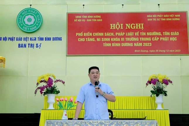 Ông Phan Hoài Nam phổ biến chính sách về tín ngưỡng, tôn giáo