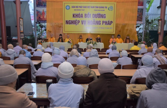 Quang cảnh buổi khai mạc