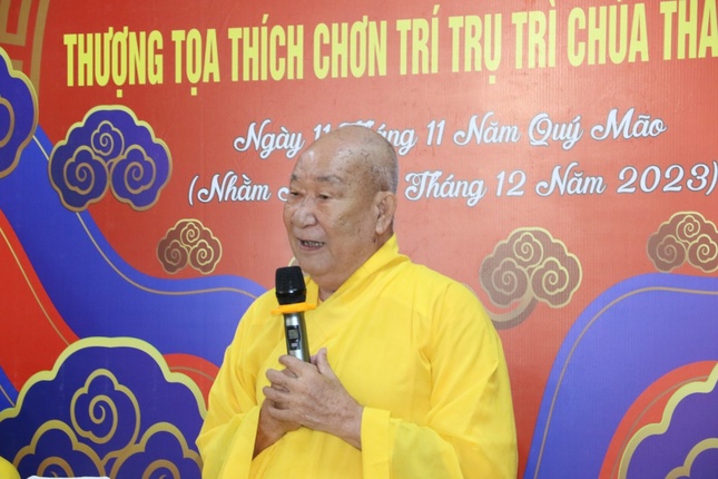 Trưởng lão Hòa thượng Thích Nhật Quang ban đạo từ