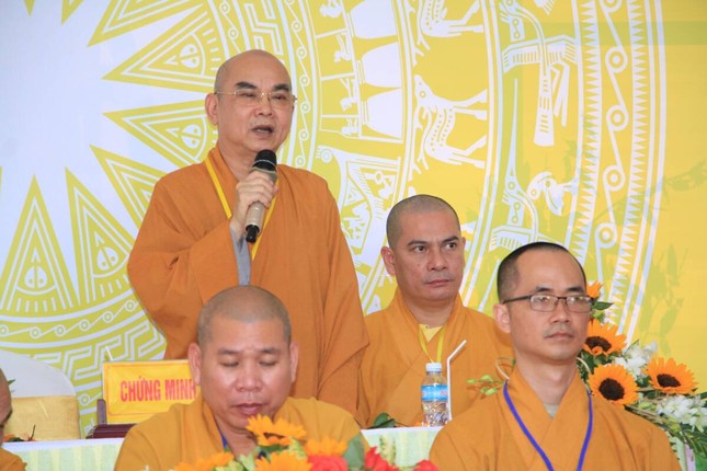 Thượng tọa Thích Tỉnh Cường ban đạo từ